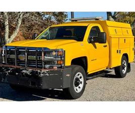 **2017 CHEVY K3500 4X4 SRW 8' ENCLOSED UTILITY W/ POWER TAILGATE**