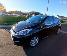 PEUGEOT 208 1.2 PURETECH 82 STYLE