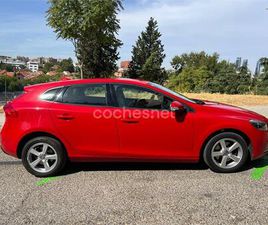 VOLVO V40 D2 VOLVO V40 2.0 D2 KINETIC