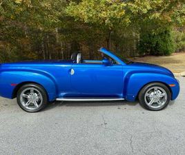 CHEVROLET SSR 2006 PACIFIC BLUE CHEVROLET SSR CONVERTIBLE HARDTOP PICKUP 34,000 MILE