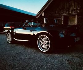 BMW Z4 ROADSTER 2.5I - RUBINSCHWARZ METALLIC