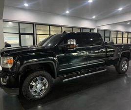 GMC SIERRA 3500 CREW CAB 2019 GMC SIERRA 3500 HD CREW CAB DENALI PICKUP 4D 8 FT V8, TURBO DIESE