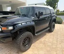 TOYOTA FJ CRUISER