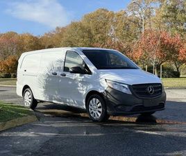 USED 2020 MERCEDES-BENZ METRIS CARGO VAN – COMPACT COMMERCIAL VAN WITH HEATED SEATS