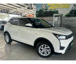 2022 MAHINDRA XUV 300 1.2T | W6