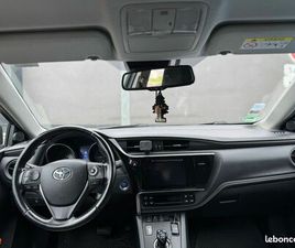 TOYOTA AURIS TOURING SPORT