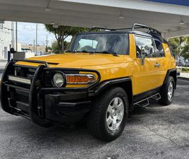 TOYOTA FJ CRUISER 2007 TOYOTA FJ CRUISER - 54K MILES - ONE OWNER