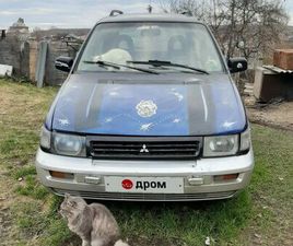 MITSUBISHI SPACE RUNNER