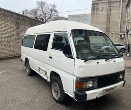 NISSAN URVAN