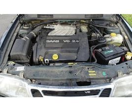 SAAB 900 1995 SAAB 900 VERT FONCÉ AUTOMATIQUE, 4 VITESSES CONDUITE...