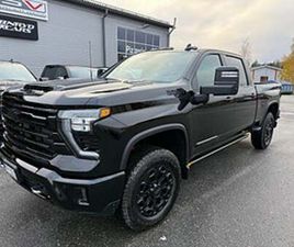 CHEVROLET SILVERADO 2500 CHEVROLET SILVERADO 2500 HIGH COUNTRY BLACKEDITION, OMG LEV!