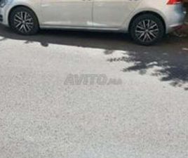 VOITURE D'OCCASION À VENDRE