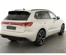 3.0 TDI 210 KW 4MOTION R-LINE V6 BLAC...