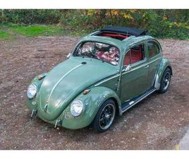VOLKSWAGEN COCCINELLE OVALE AVEC TOIT OUVRANT