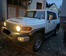 TOYOTA FJ CRUISER TOYOTA FJ CRUISER V6 GCC XTREME / OFF-ROAD PACKAGE