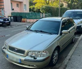 VOLVO V40 2001