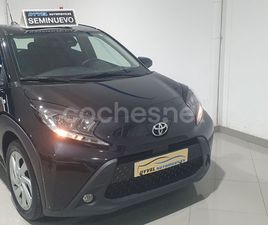 TOYOTA AYGO X CROSS 1.0 VVTI PLAY