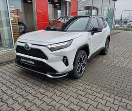 TOYOTA RAV4 2,5 SELECTION PLUG IN
