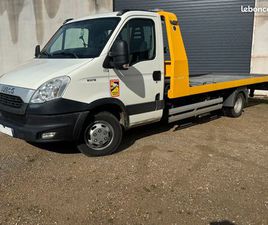 IVECO POIDS LOURDS DEPANNEUSE PORTE VOITURE 3 L 50C15 PLATEAU BASCULANT COULISSANT FIAULT DU 12/2012 CLIM / REGULATEUR 207 000 KMS D'ORIGINE CARNET ENTRETIEN MI
