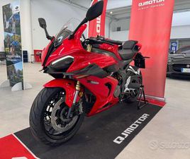 QJ MOTOR SRK 800RR ROSSA