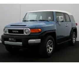 TOYOTA FJ CRUISER