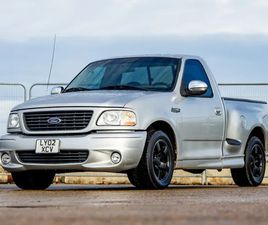 FORD F-150 SVT LIGHTNING