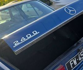MERCEDES 240D W123 BLEU NUIT