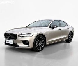 VOLVO S60 T8 VOLVO S60 T8 AWD RECHARGE // ULTIMATE