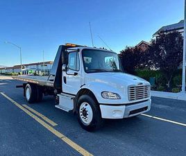 FREIGHTLINER M2 106 2015 FREIGHTLINER M106 M2 106 BUSINESS CLASS CREW CAB