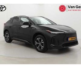TOYOTA BZ4X DYNAMIC 71 KWH | WARMTEPOMP | TREKHAAK | DODEHOEK DETECTIE | NAVIGATIE | 360 CAMERA | STOEL-/STUURVERWARMING | MATRIX LED KOPLAMPEN | APPLE CARPLAY 