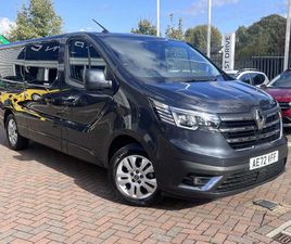 RENAULT TRAFIC LL30 BLUE DCI 170 SPORT 9 SEATER EDC