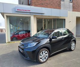 TOYOTA AYGO X TOYOTA AYGO X CROSS 1.0 VVTI PLAY