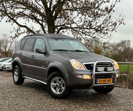 SSANGYONG REXTON SSANGYONG REXTON - RX 290 HR | AUTOMAAT + 4X4 + GRIJS KENTEKEN + CLIMA NU € 5.975, - MARGE