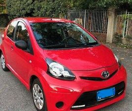 TOYOTA PORTE TOYOTA AYGO