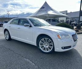 USED 2011 CHRYSLER 300C BASE