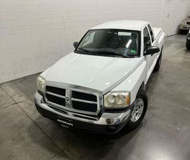 DODGE DAKOTA 2005 DODGE DAKOTA LARAMIE CLUB CAB