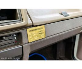 RETRÓ VETERÁN AUTÓ