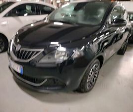 LANCIA YPSILON LANCIA YPSILON 1.0 FIREFLY 5 PORTE S&S HYBRID GOLD PLUS DEL 2024 USATA A CESENA