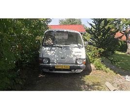 TOYOTA HIACE PICK-UP