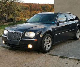 CHRYSLER 300C TOURING 3.0 CRD AUTOM. -2.HD.*XENON*LEDER*