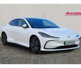 2025 217KW STANDARD RANGE 75KWH 5DR AUTO AUTOMATIC