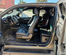 TOYOTA HILUX DOUBLE CABINE VEND TOYOTA HILUX INVINCIBLE