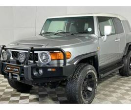 TOYOTA FJ CRUISER 2011 TOYOTA FJ CRUISER 4.0 V6