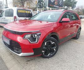 KIA NIRO E-NIRO 64KWH GOLD GYÁRI GARANCIA/NAV/KAM/SÁV/AD.TEMP/ÜL.FŰT/PDC/AND/APPLE