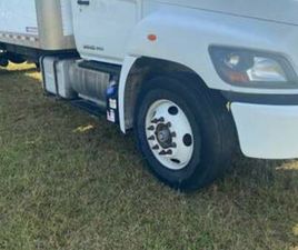 HINO MOTORS 258 2017 HINO MOD 258/268 BOX TRUCK 26'W/MAXON LIFT