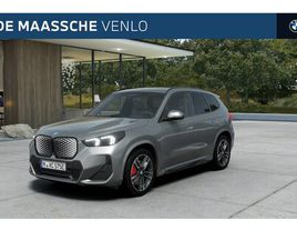 BMW IX1 - EDRIVE20 M SPORT / TREKHAAK / SPORTSTOELEN / ACHTERUITRIJCAMERA / M ADAPTIEF ONDERSTEL / C