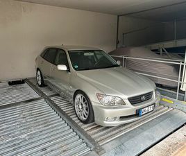 LEXUS IS300 SPORTCROSS