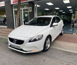 VOLVO V40 T2 VOLVO V40 2.0 T2 KINETIC