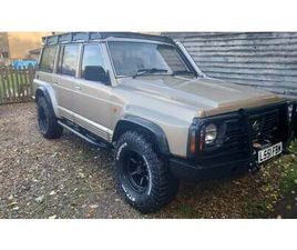 1993 NISSAN PATROL OR MANUEL, 5 VITESSES CONDUITE À DROIT...