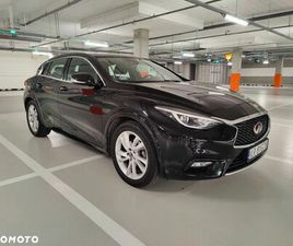 INFINITI Q30